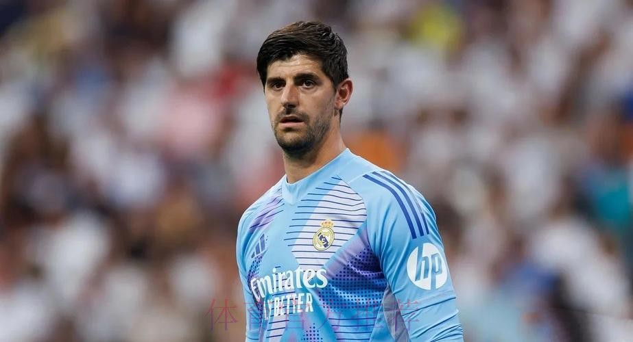 罗马诺:库尔图瓦重伤 皇马准备寻找门将新援 罗马诺:库尔图瓦重伤 皇马准备寻找门将新援